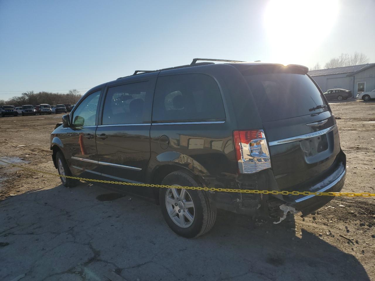 2013 CHRYSLER TOWN & COUNTRY TOURING photo 4