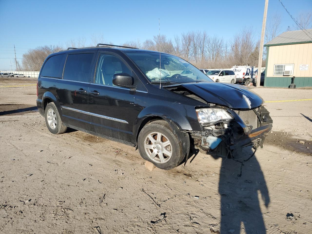 2013 CHRYSLER TOWN & COUNTRY TOURING photo 10