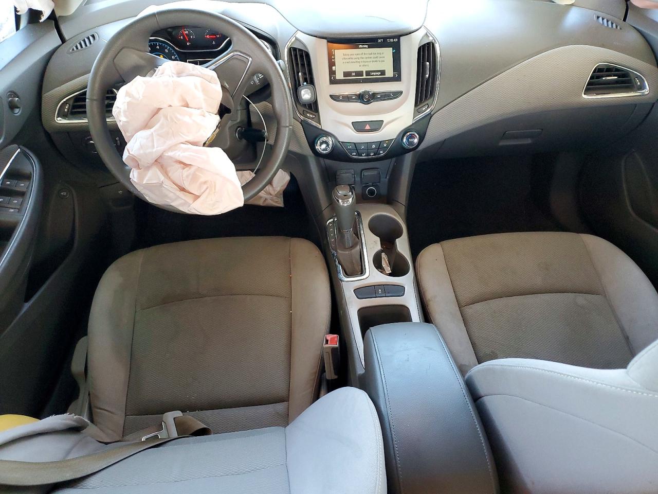 2016 CHEVROLET CRUZE LS photo 22