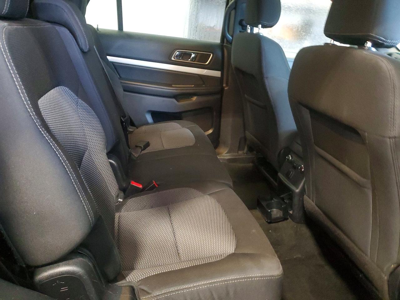2016 FORD EXPLORER XLT photo 31