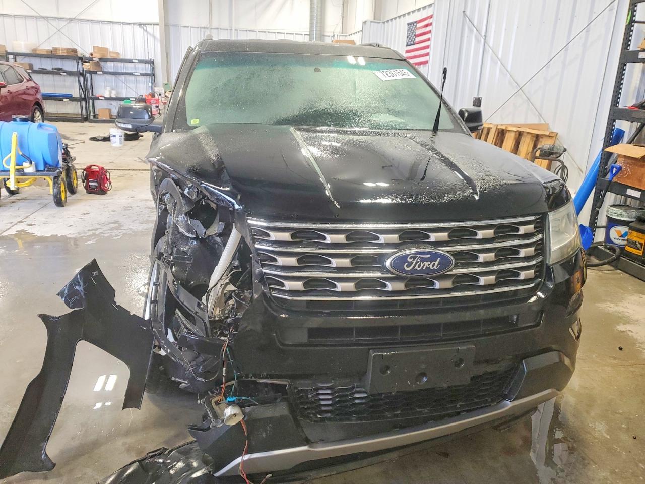 2016 FORD EXPLORER XLT photo 13