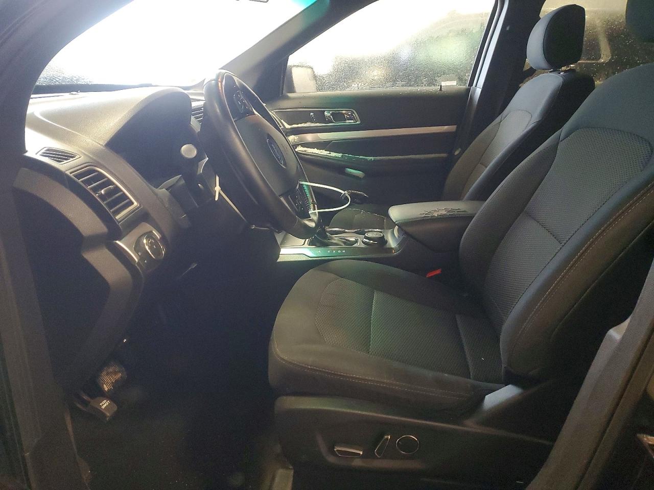 2016 FORD EXPLORER XLT photo 19
