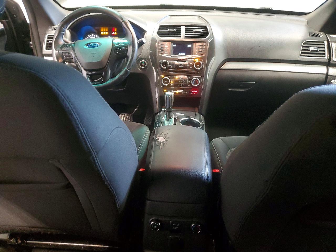 2016 FORD EXPLORER XLT photo 22