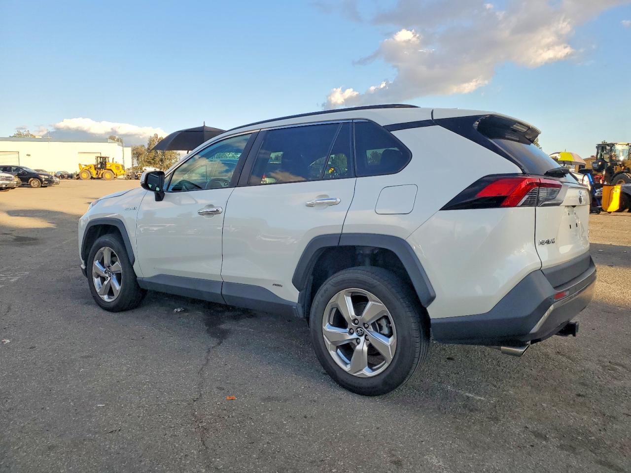 2019 TOYOTA RAV4 LIMITED photo 2