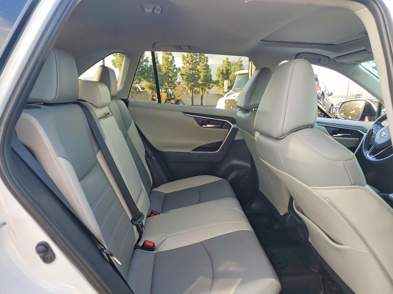 2019 TOYOTA RAV4 LIMITED photo 10