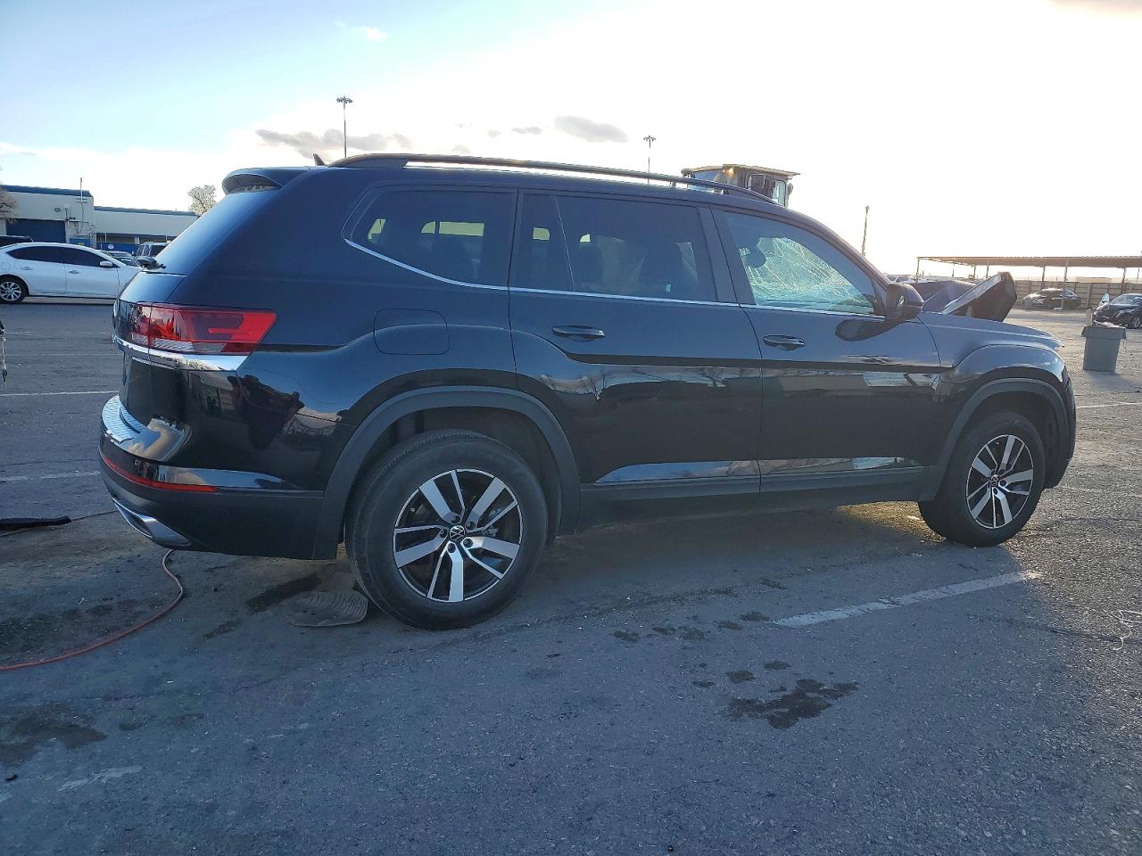 2023 VOLKSWAGEN ATLAS photo 5
