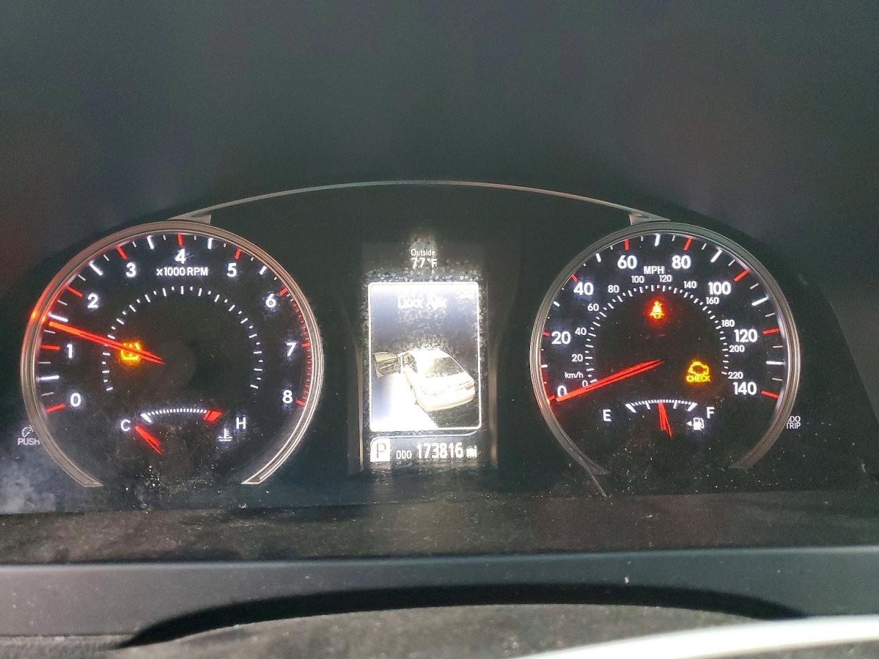 2015 TOYOTA CAMRY LE photo 17