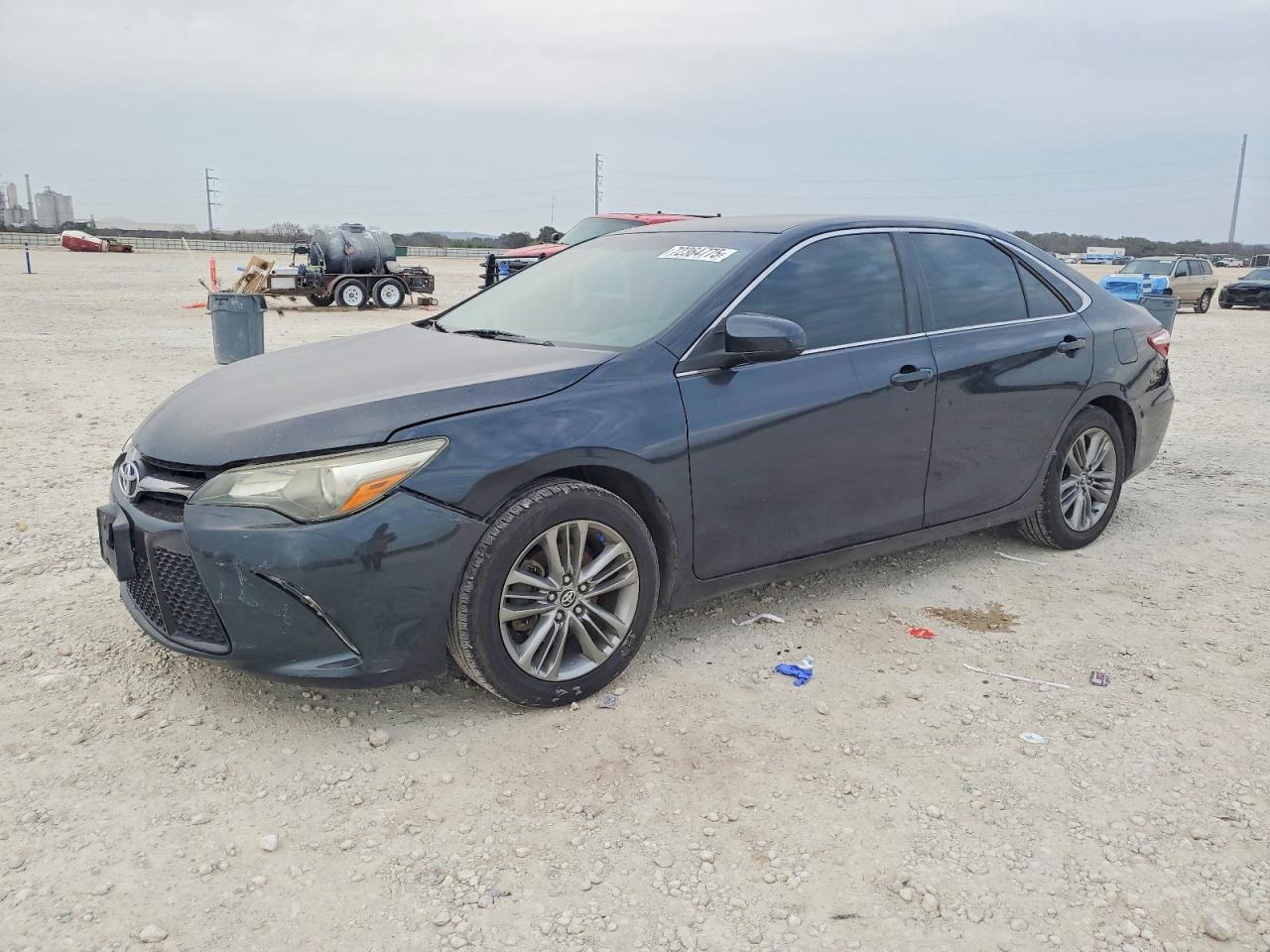 2015 TOYOTA CAMRY