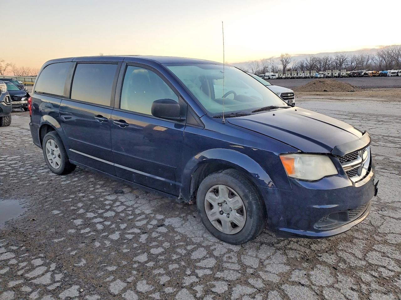2012 DODGE GRAND CARAVAN SE photo 10