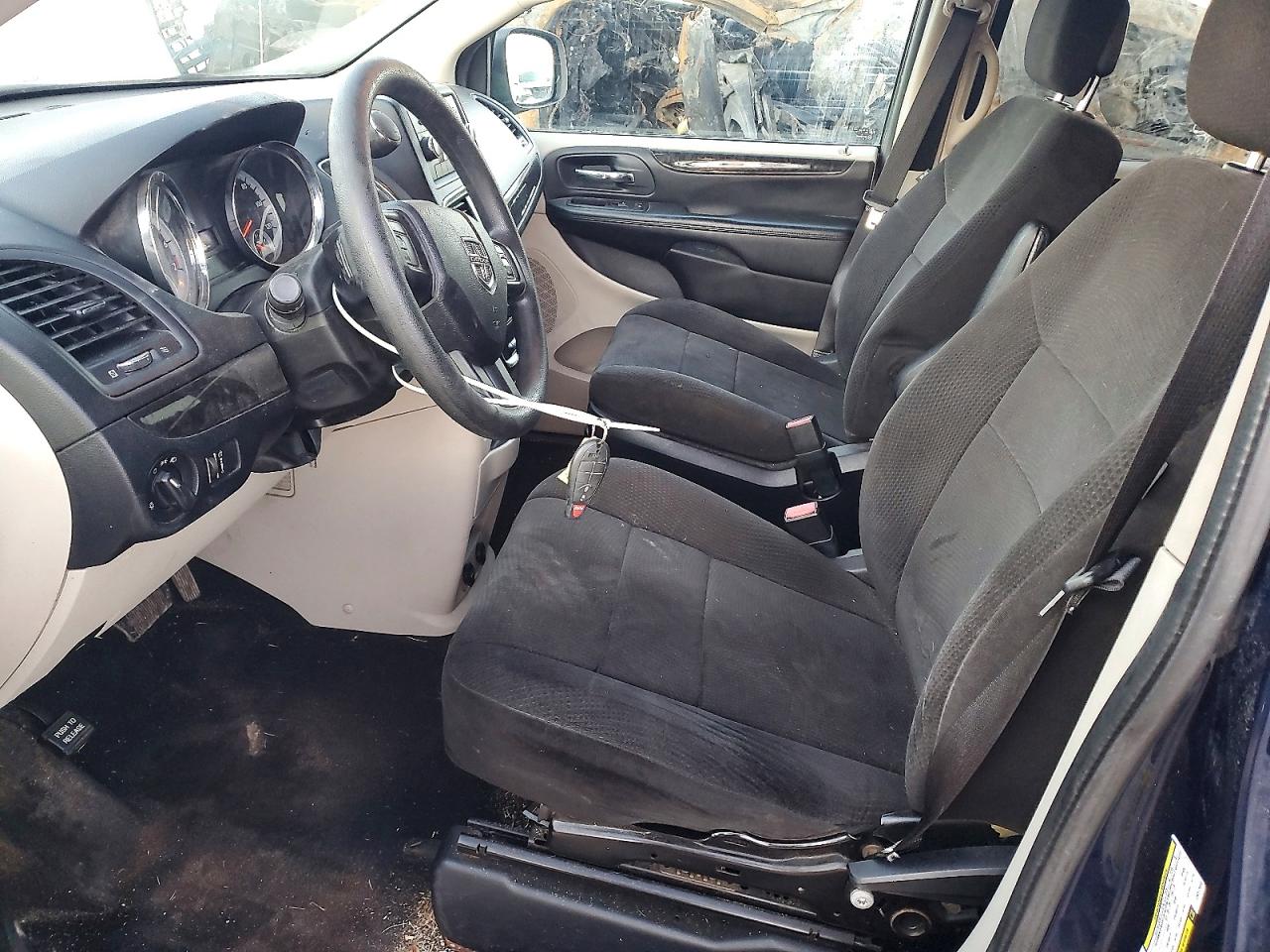 2012 DODGE GRAND CARAVAN SE photo 19