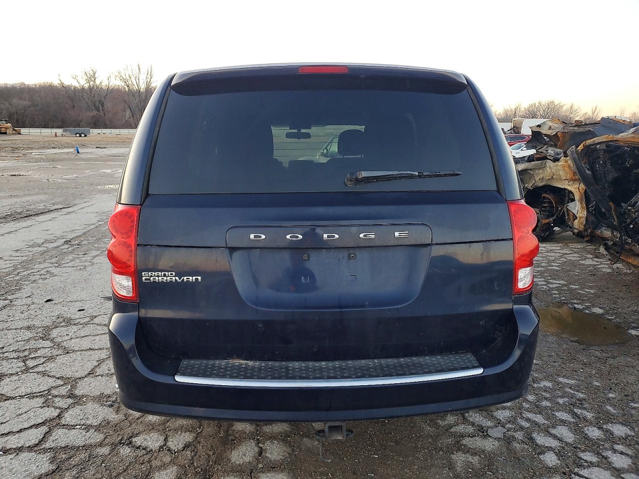 2012 DODGE GRAND CARAVAN SE photo 16