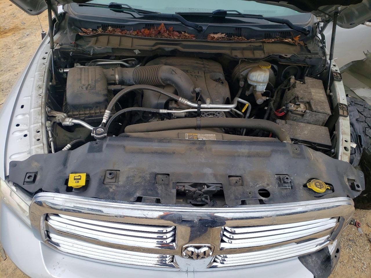 2018 RAM 1500 SLT photo 31