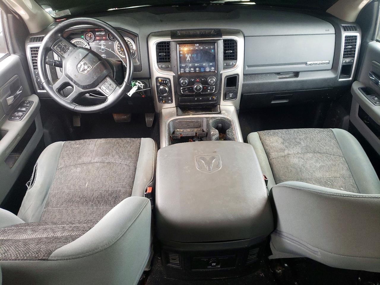 2018 RAM 1500 SLT photo 22