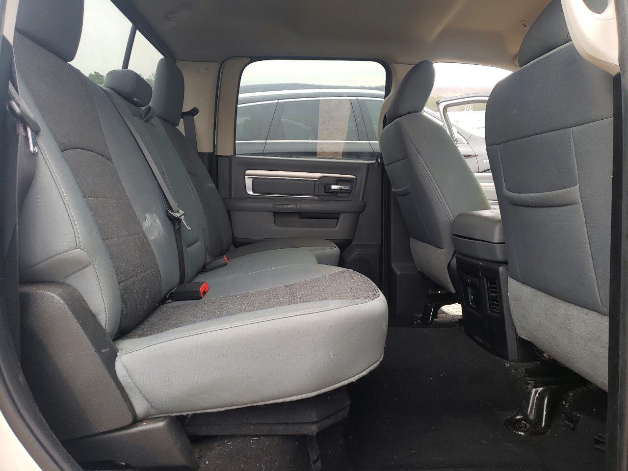 2018 RAM 1500 SLT photo 28
