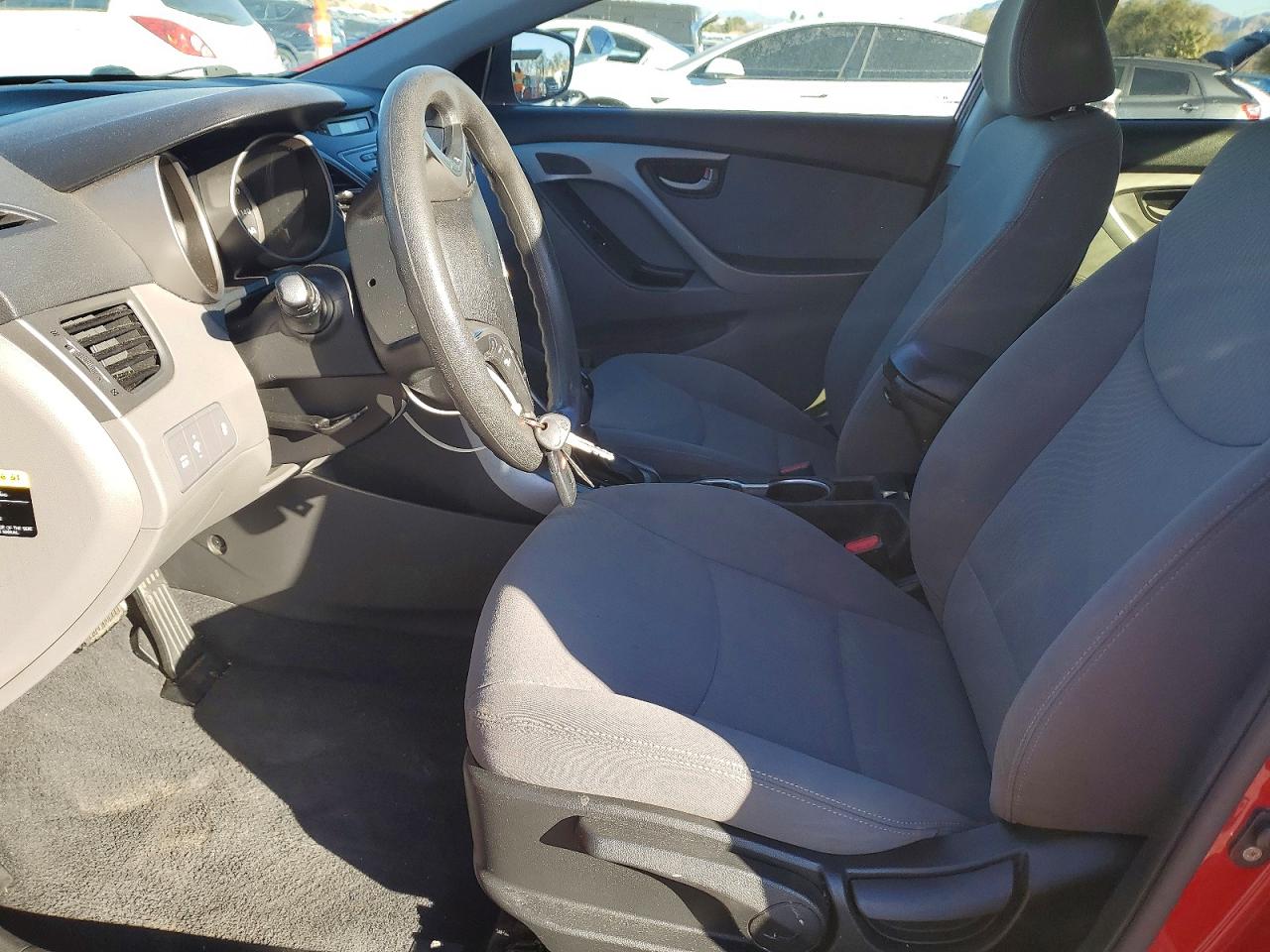2015 HYUNDAI ELANTRA SE photo 7