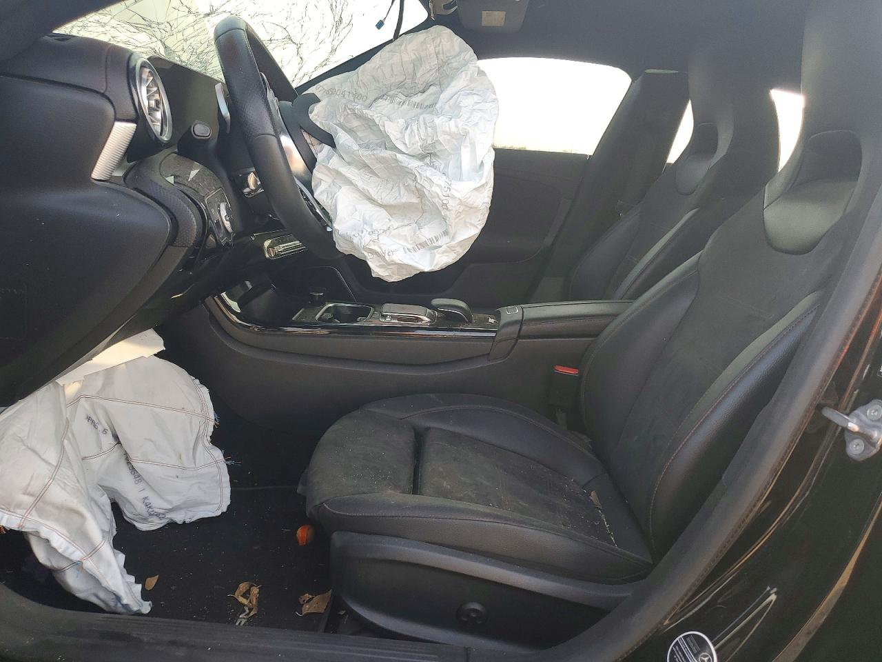 2020 MERCEDES-BENZ CLA 250 4MATIC photo 25