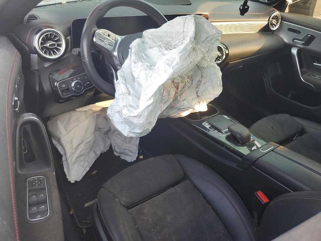 2020 MERCEDES-BENZ CLA 250 4MATIC photo 29