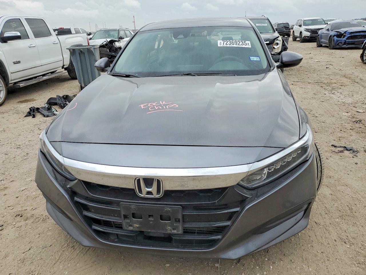 2018 HONDA ACCORD LX photo 9
