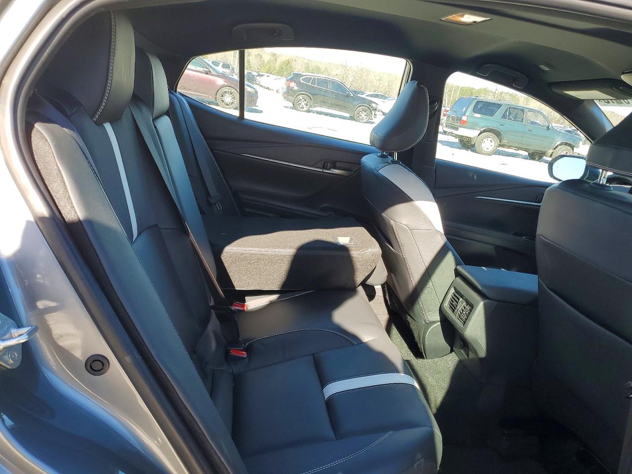 2025 TOYOTA CAMRY XSE photo 10