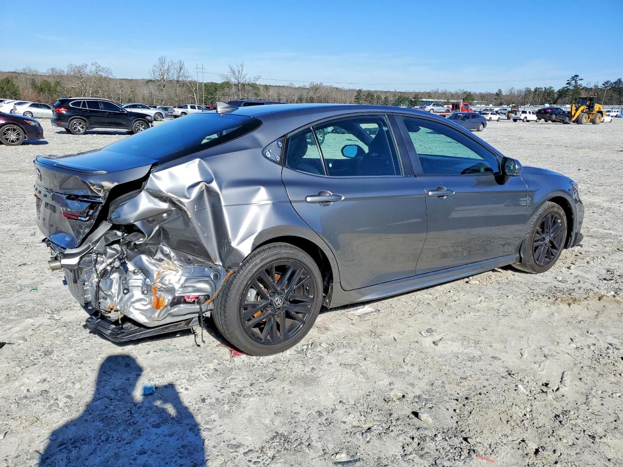 2025 TOYOTA CAMRY XSE photo 3