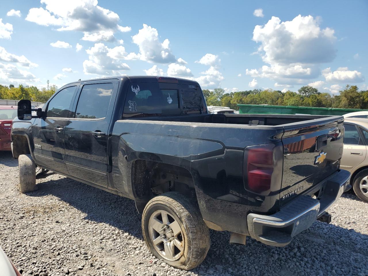 2017 CHEVROLET SILVERADO C1500 LT photo 4