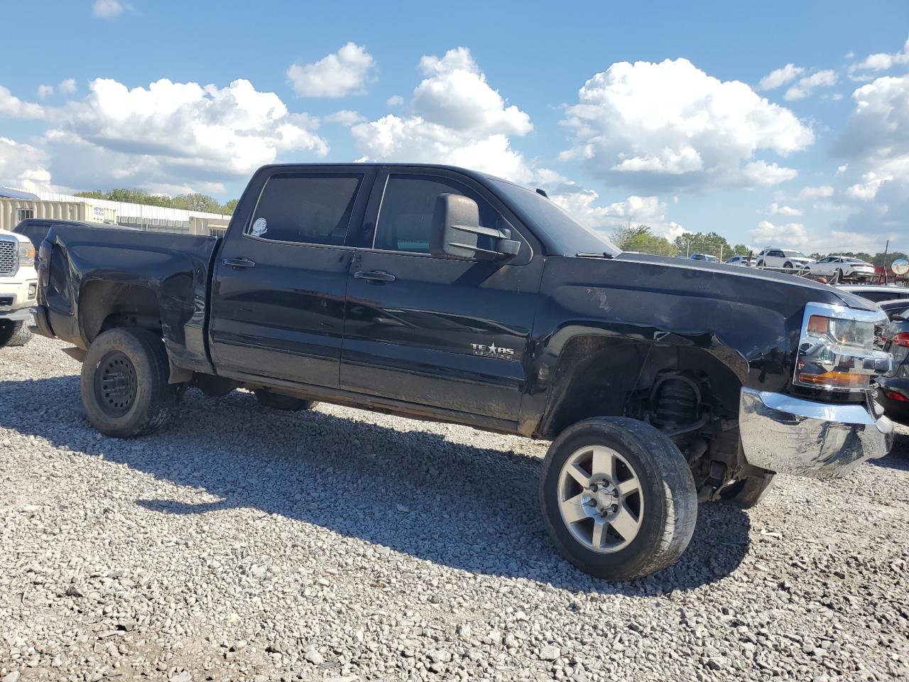 2017 CHEVROLET SILVERADO C1500 LT photo 10