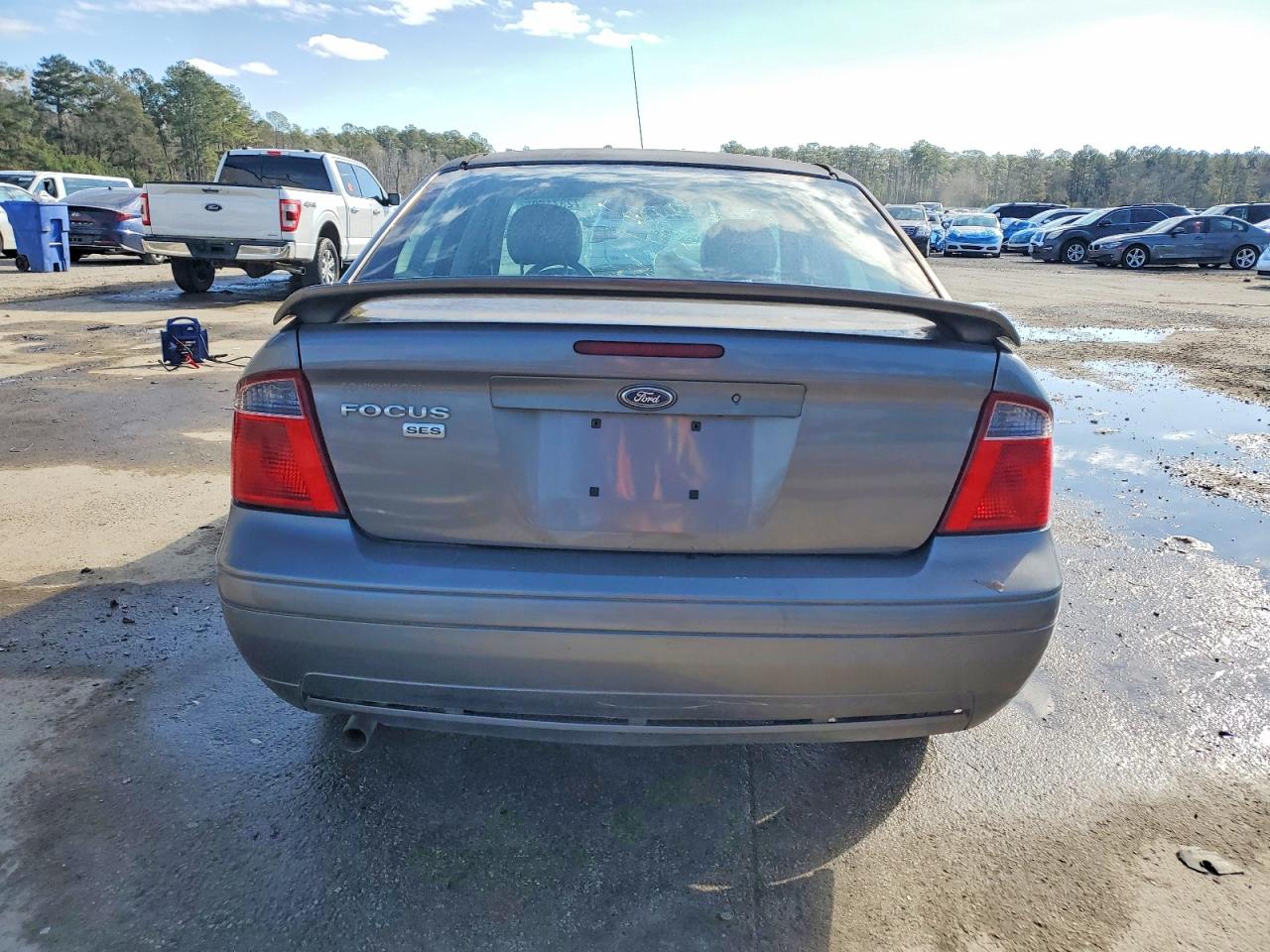 2007 FORD FOCUS ZX4 photo 11