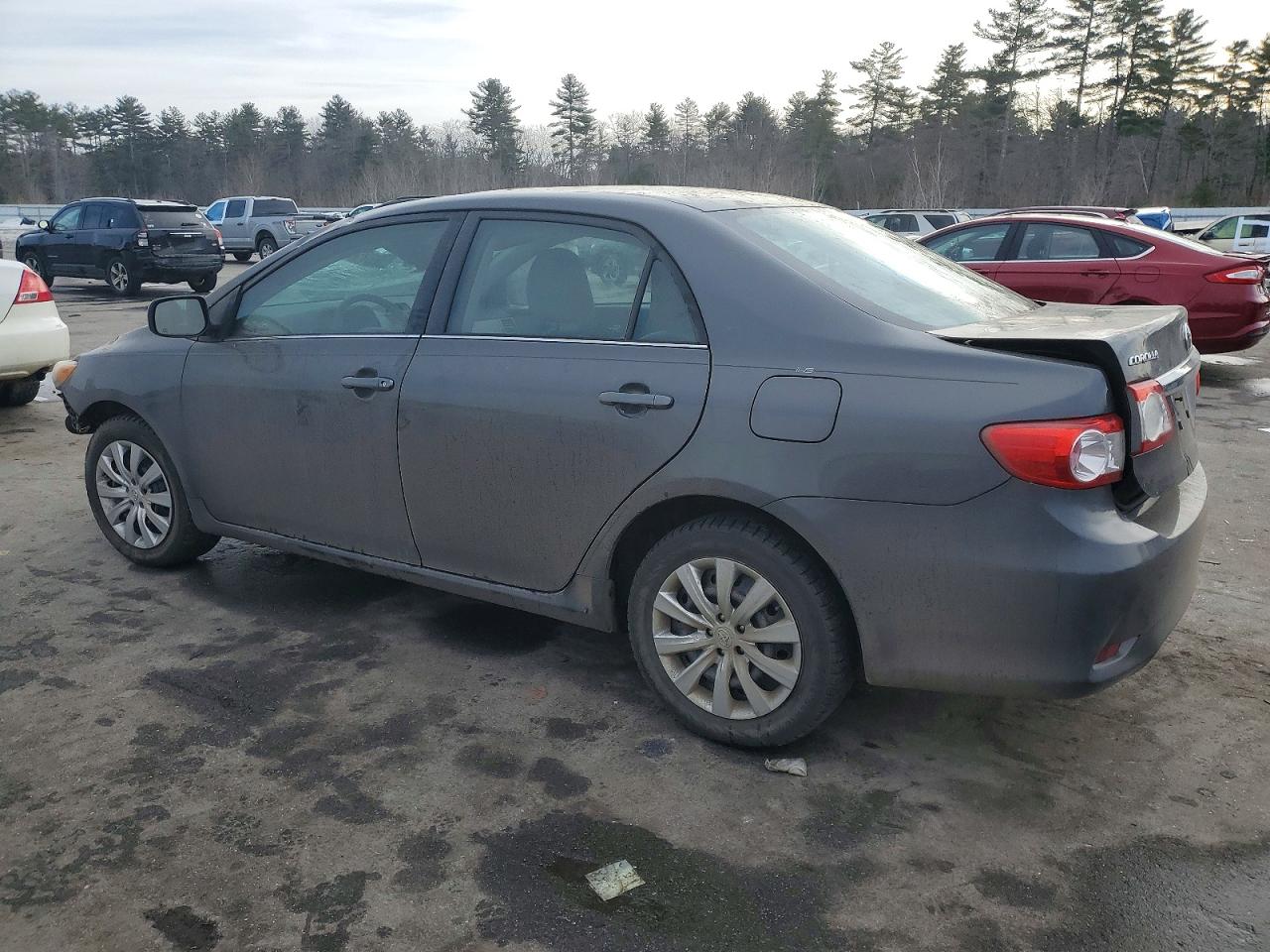 2013 TOYOTA COROLLA BASE photo 3