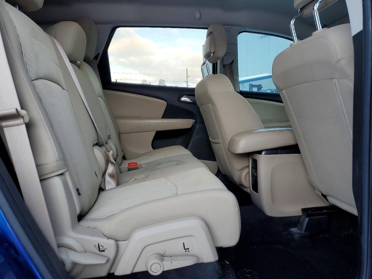 2015 DODGE JOURNEY SXT photo 10