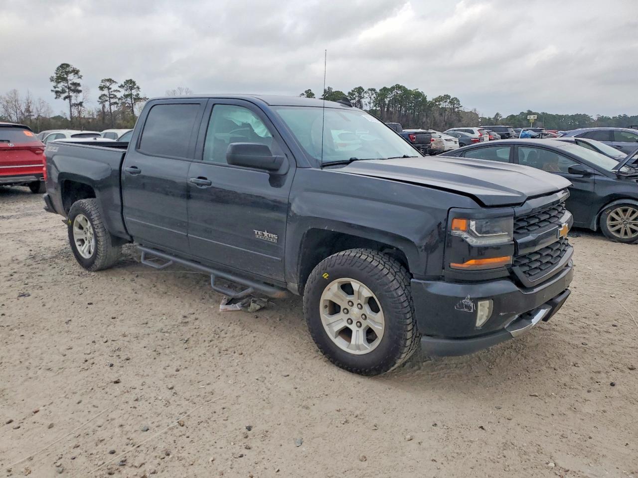 2017 CHEVROLET SILVERADO K1500 LT photo 7