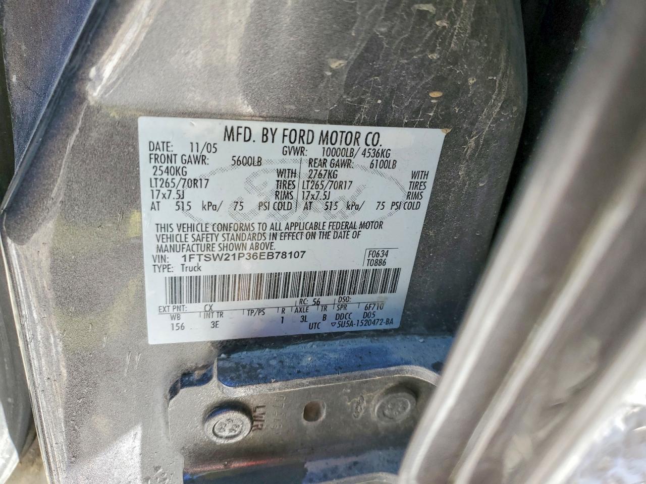 2006 FORD F250 SUPER DUTY FLATBED TRUCK photo 23