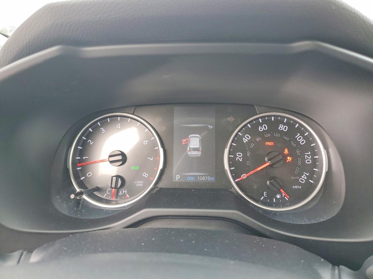 2022 TOYOTA RAV4 XLE photo 17
