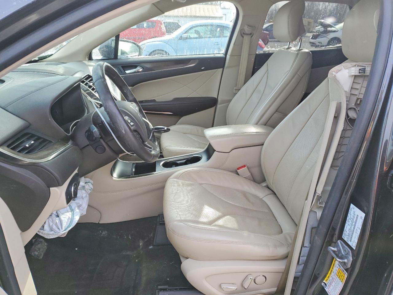2017 LINCOLN MKC RESERVE photo 19