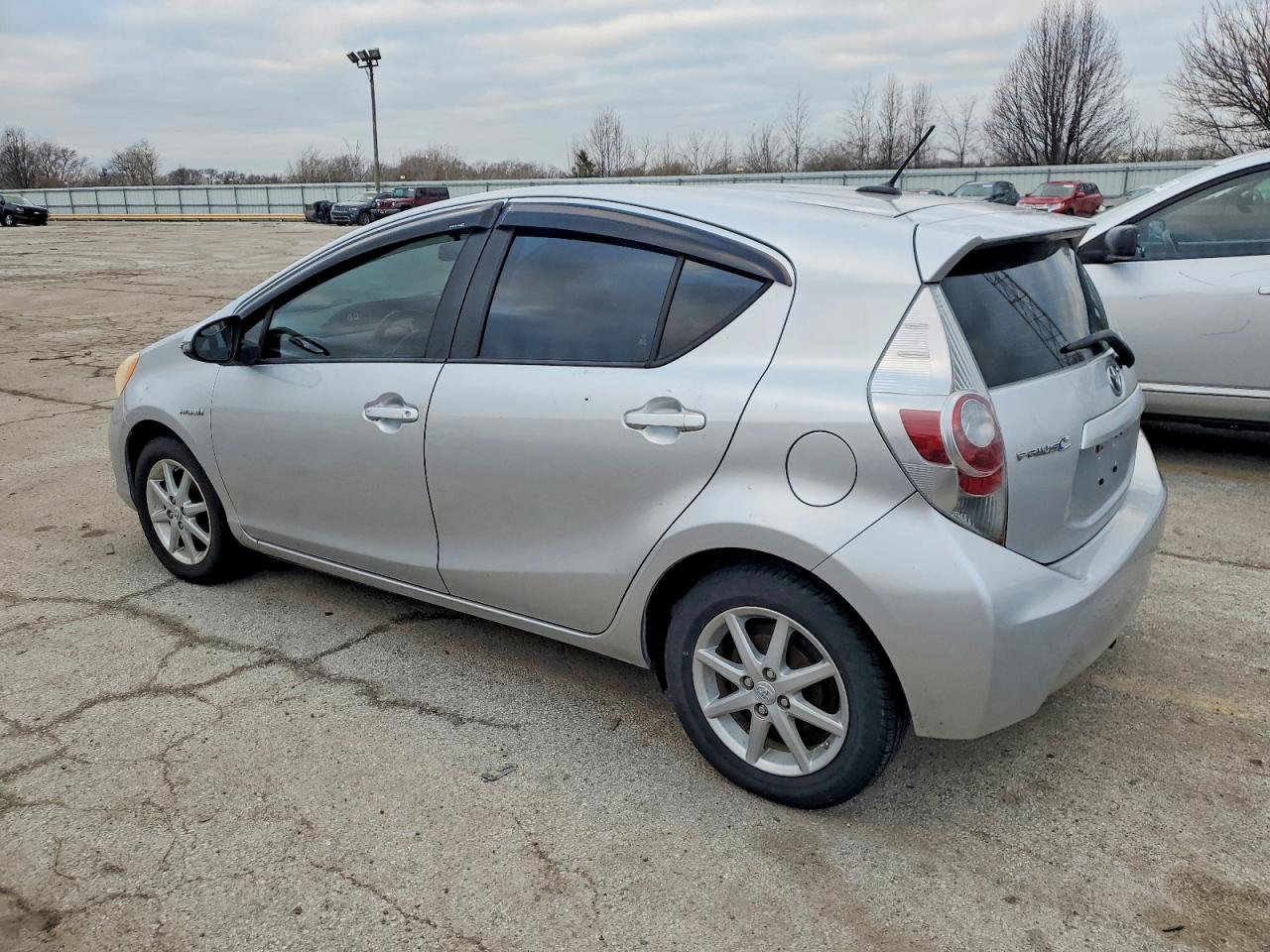 2013 TOYOTA PRIUS C FOUR photo 2