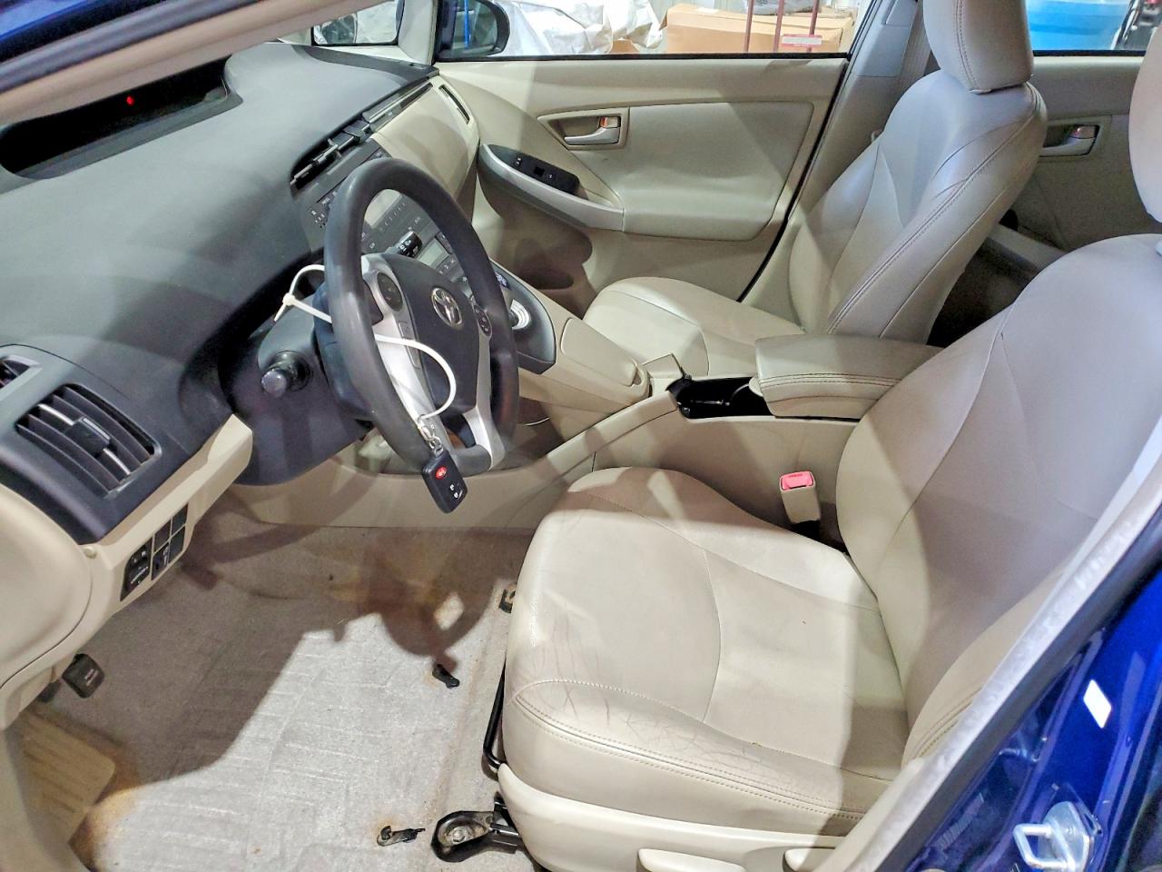 2011 TOYOTA PRIUS photo 13