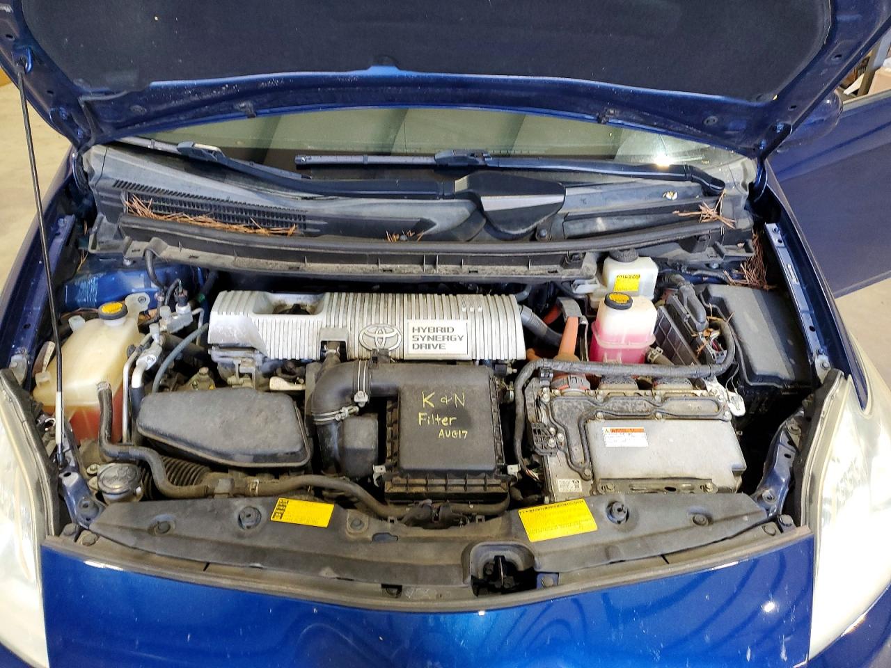 2011 TOYOTA PRIUS photo 21