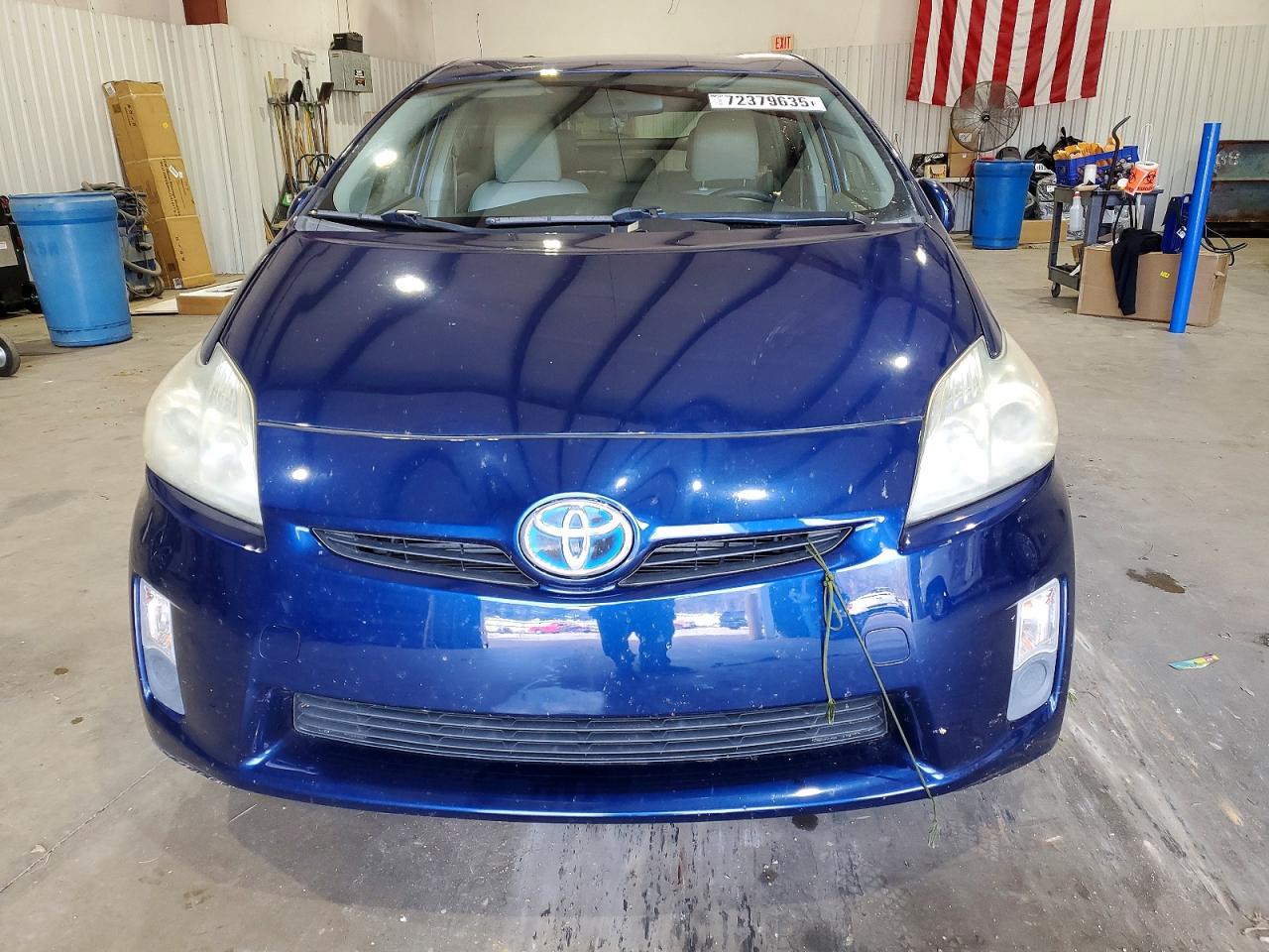 2011 TOYOTA PRIUS photo 9