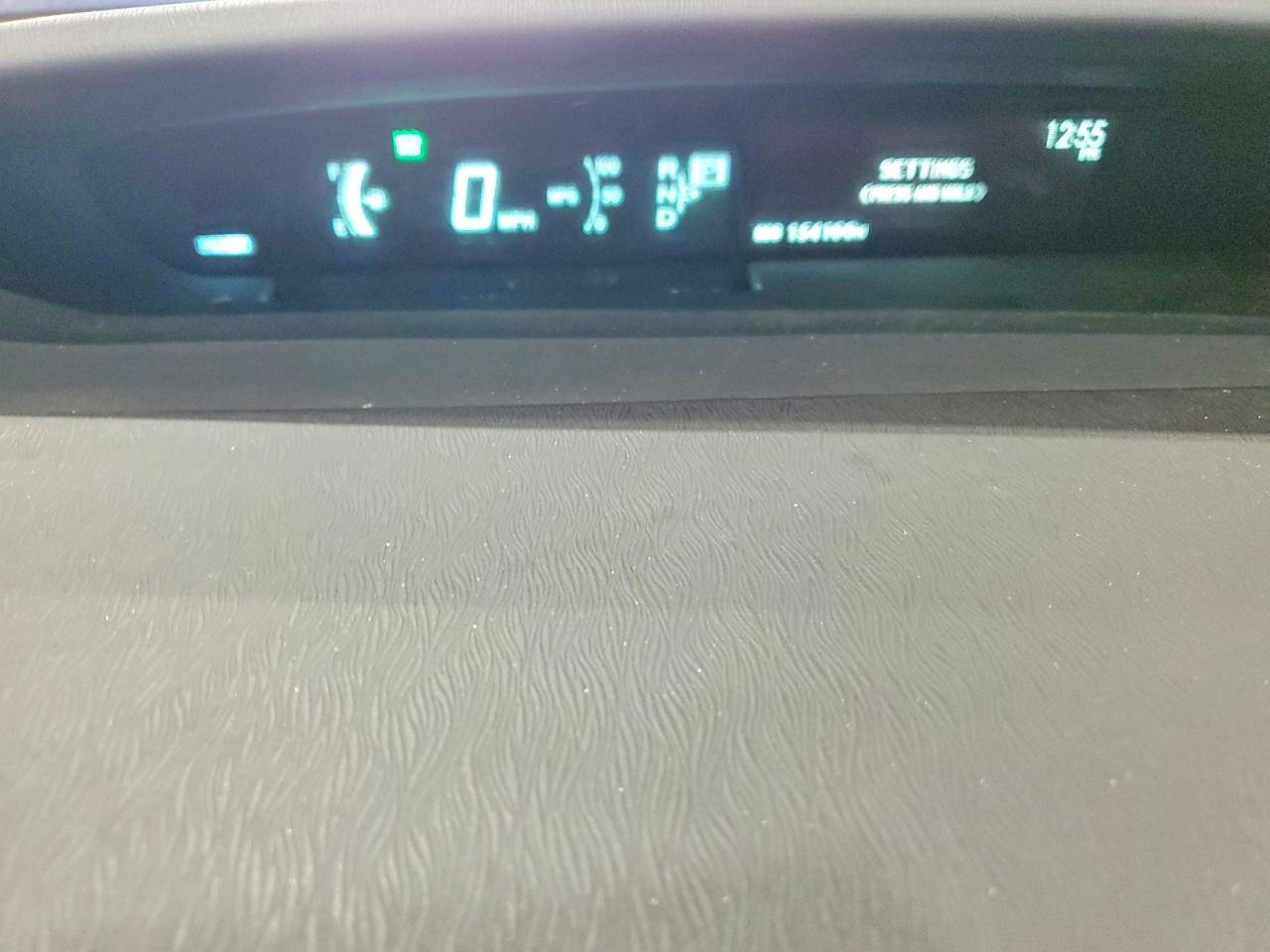2011 TOYOTA PRIUS photo 17