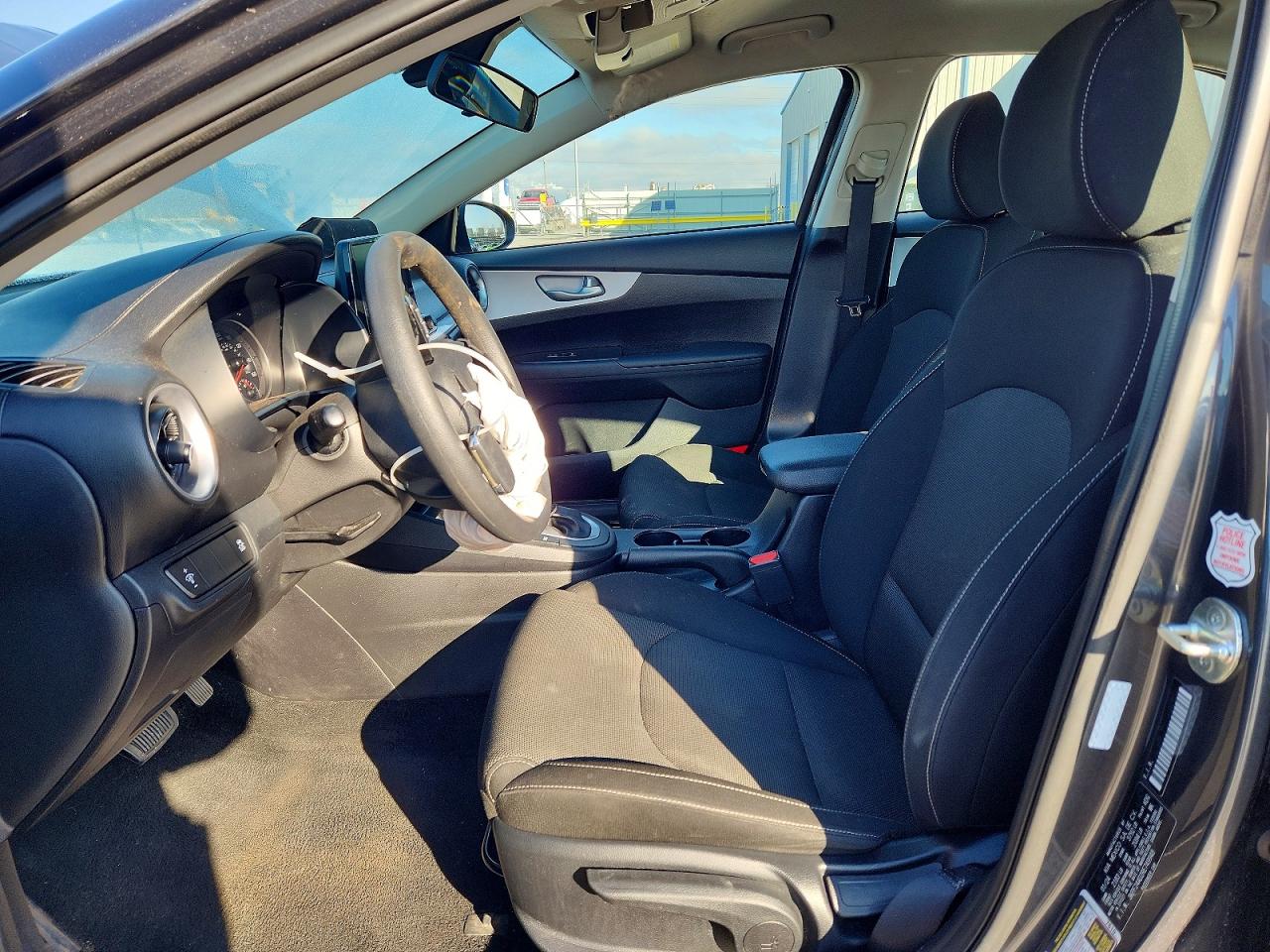 2024 KIA FORTE LX photo 19