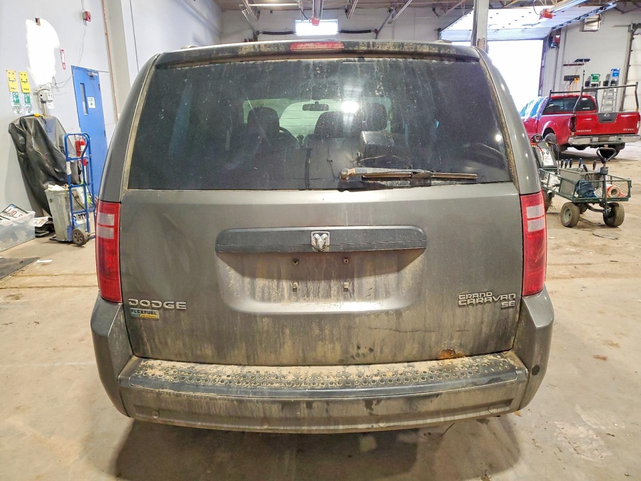 2010 DODGE GRAND CARAVAN SE photo 16