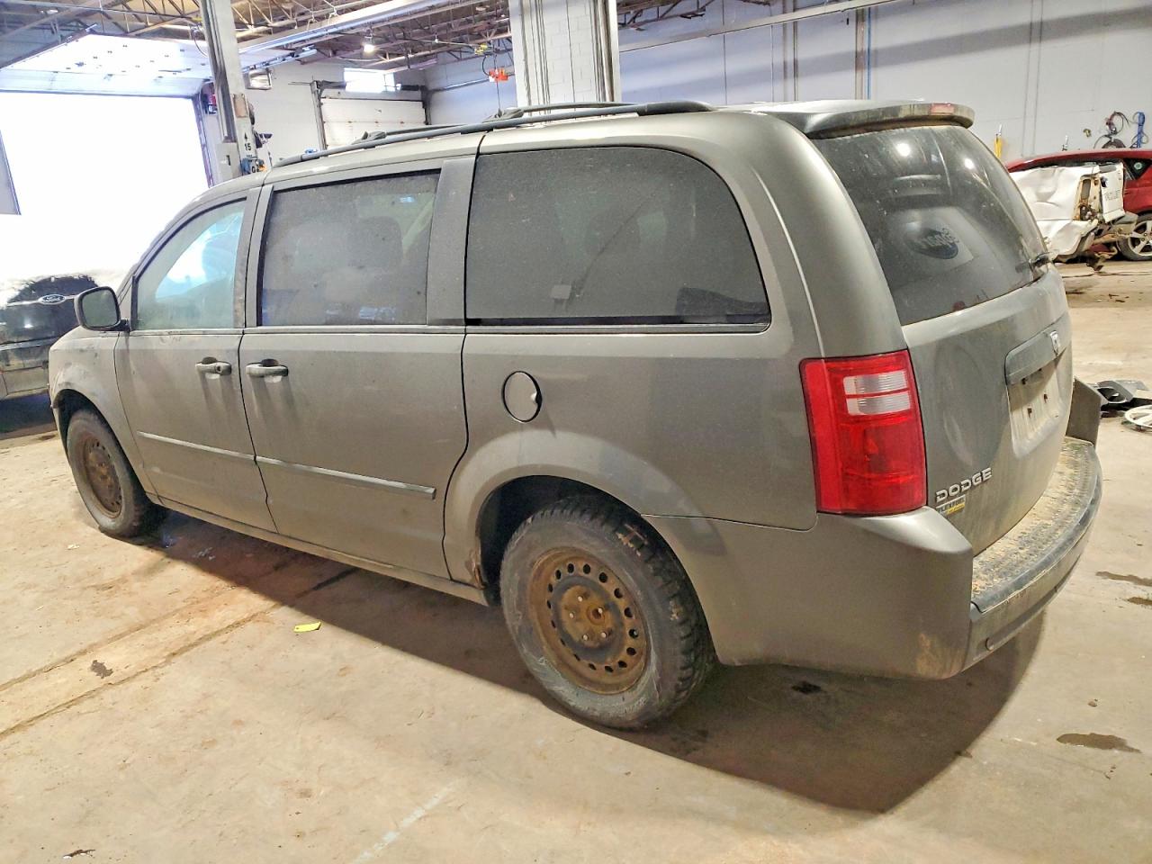 2010 DODGE GRAND CARAVAN SE photo 4