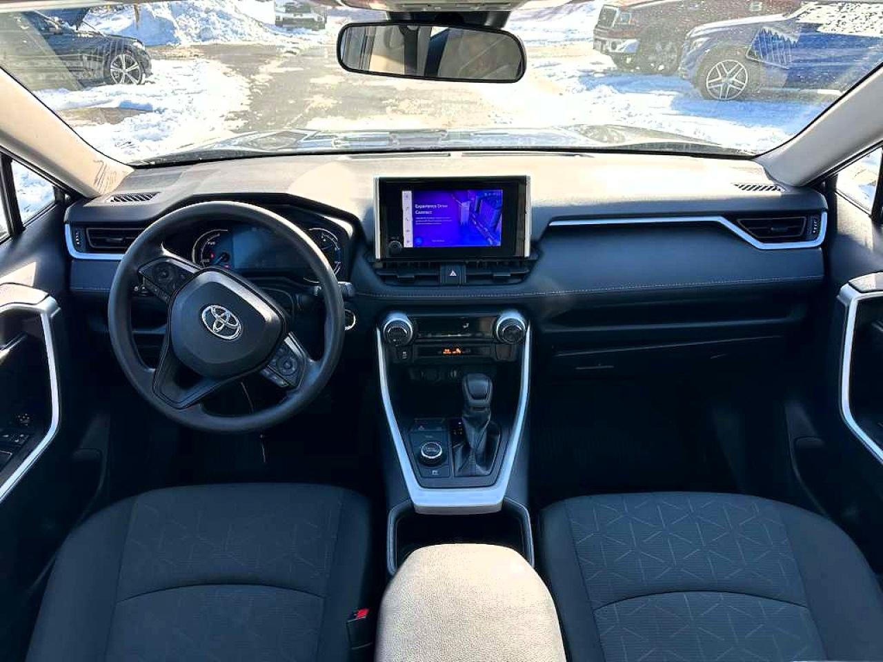 2024 TOYOTA RAV4 XLE photo 11