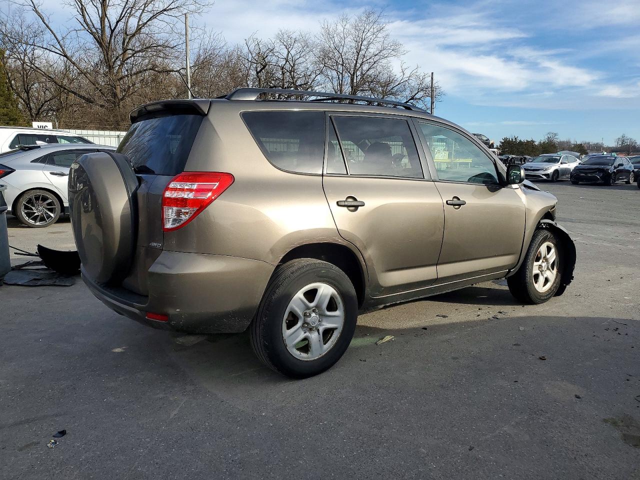 2012 TOYOTA RAV4 BASE photo 5