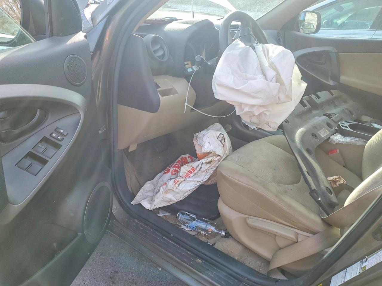 2012 TOYOTA RAV4 BASE photo 15