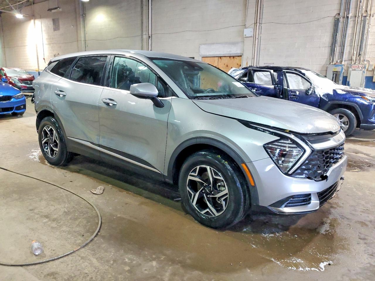 2025 KIA SPORTAGE LX photo 4