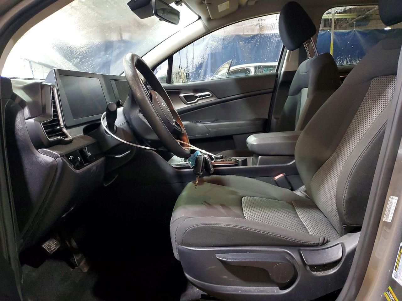 2025 KIA SPORTAGE LX photo 7