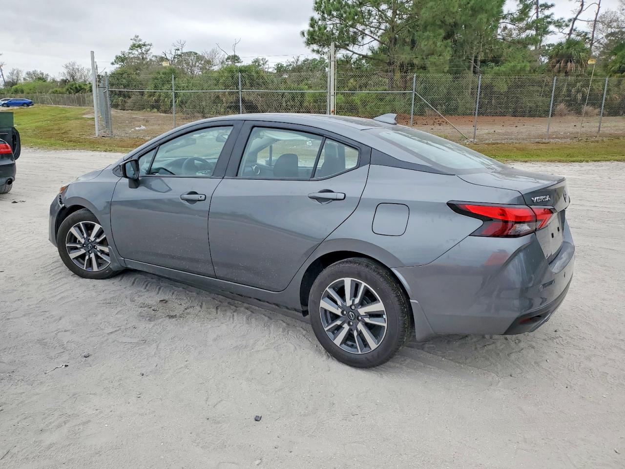 2025 NISSAN VERSA SV photo 2
