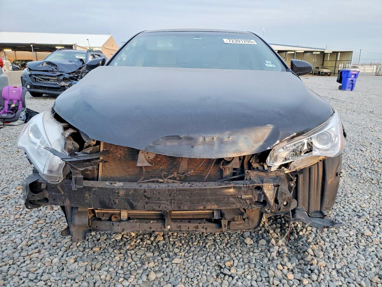 2017 TOYOTA CAMRY LE photo 9