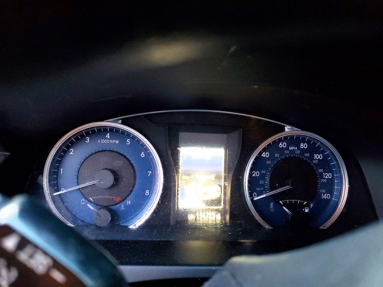 2017 TOYOTA CAMRY LE photo 17