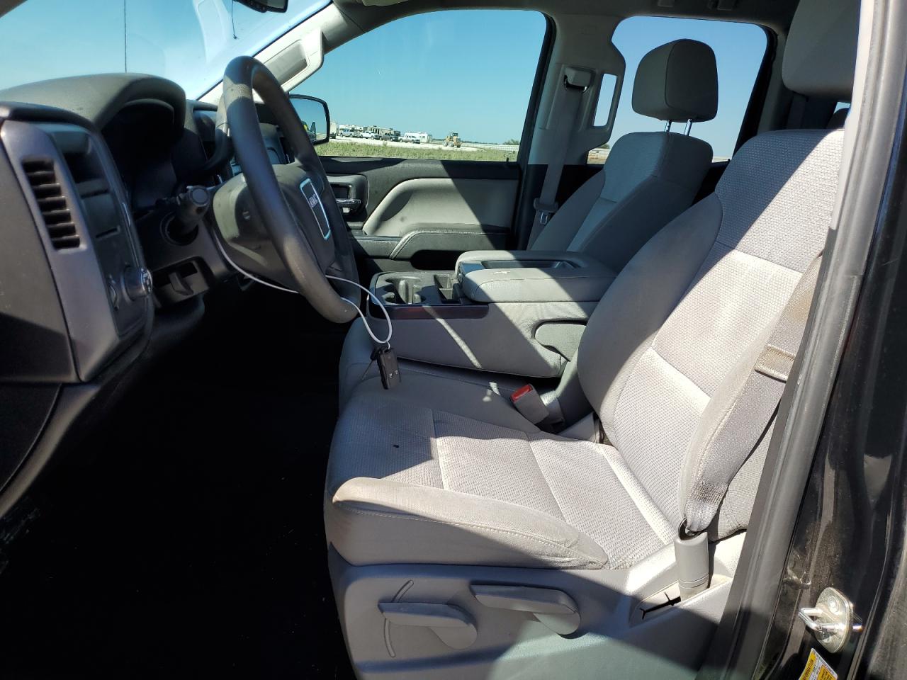 2015 GMC SIERRA C1500 photo 7